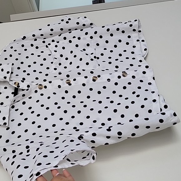Polka-dot button down crop with pocket - Picture 3 of 4
